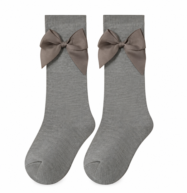 Calcetín Alto con Lazo Bebé Niña – Gris Claro